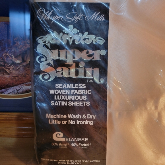 Whisper Soft Mills Super Satin Flat King Sheet - Picture 4 of 6